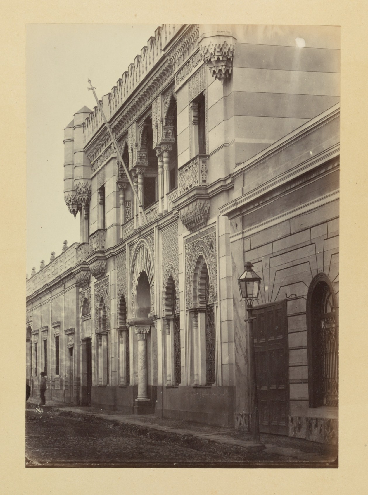 Fachada de Palacio Alhambra, Santiago, 1868