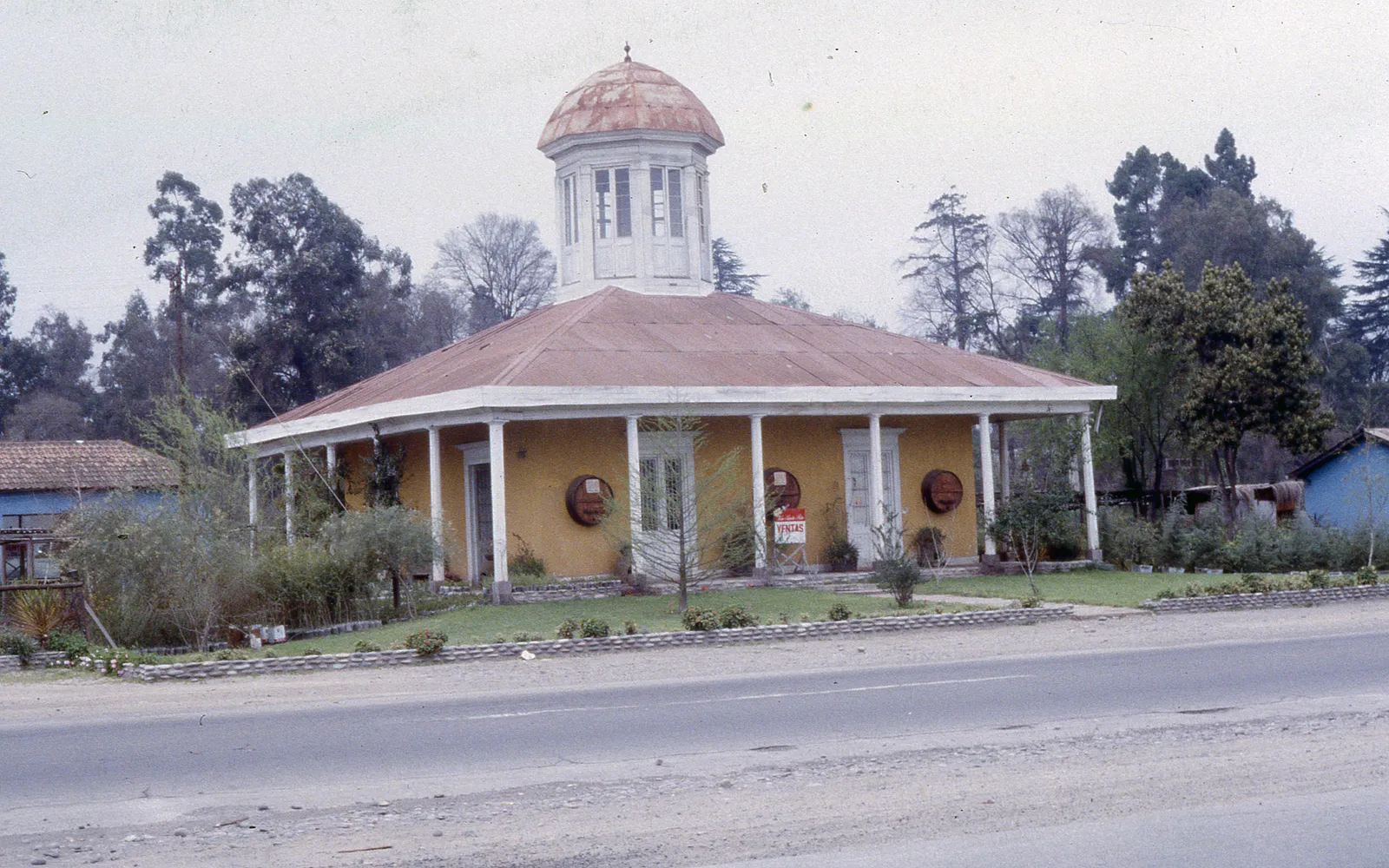 Sala de Ventas, Viña Santa Rita en la Panamericana Sur, 1983