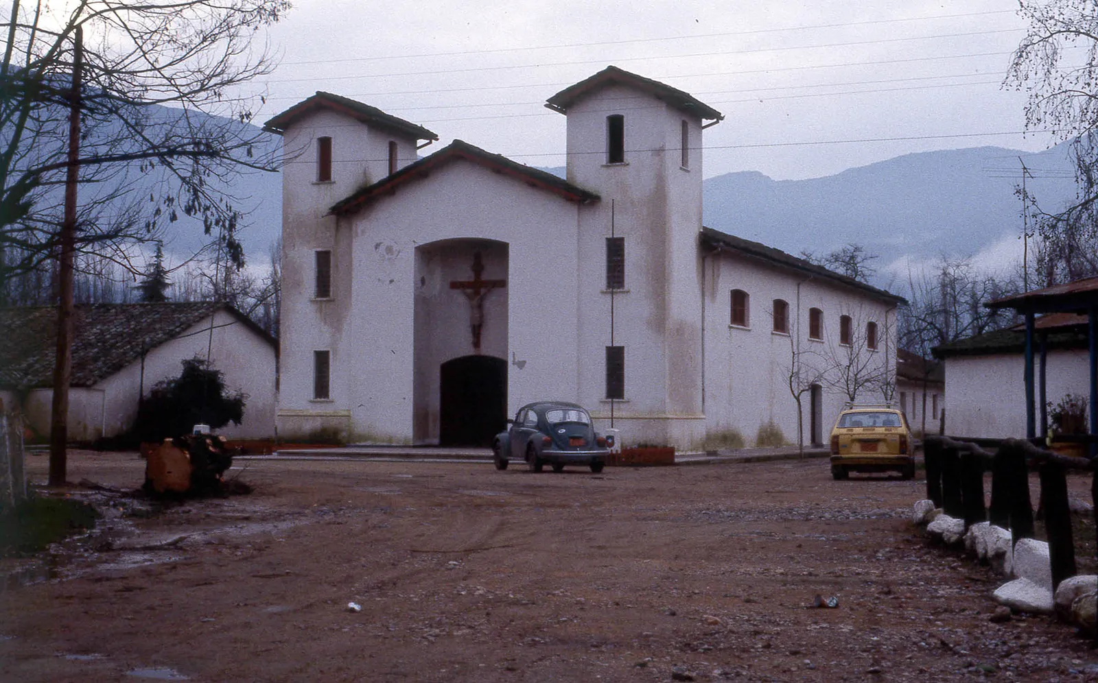 Capilla de la Escuela Agrícola San Vicente de Paul, en Fundo Quimávida, Coltauco, 1983