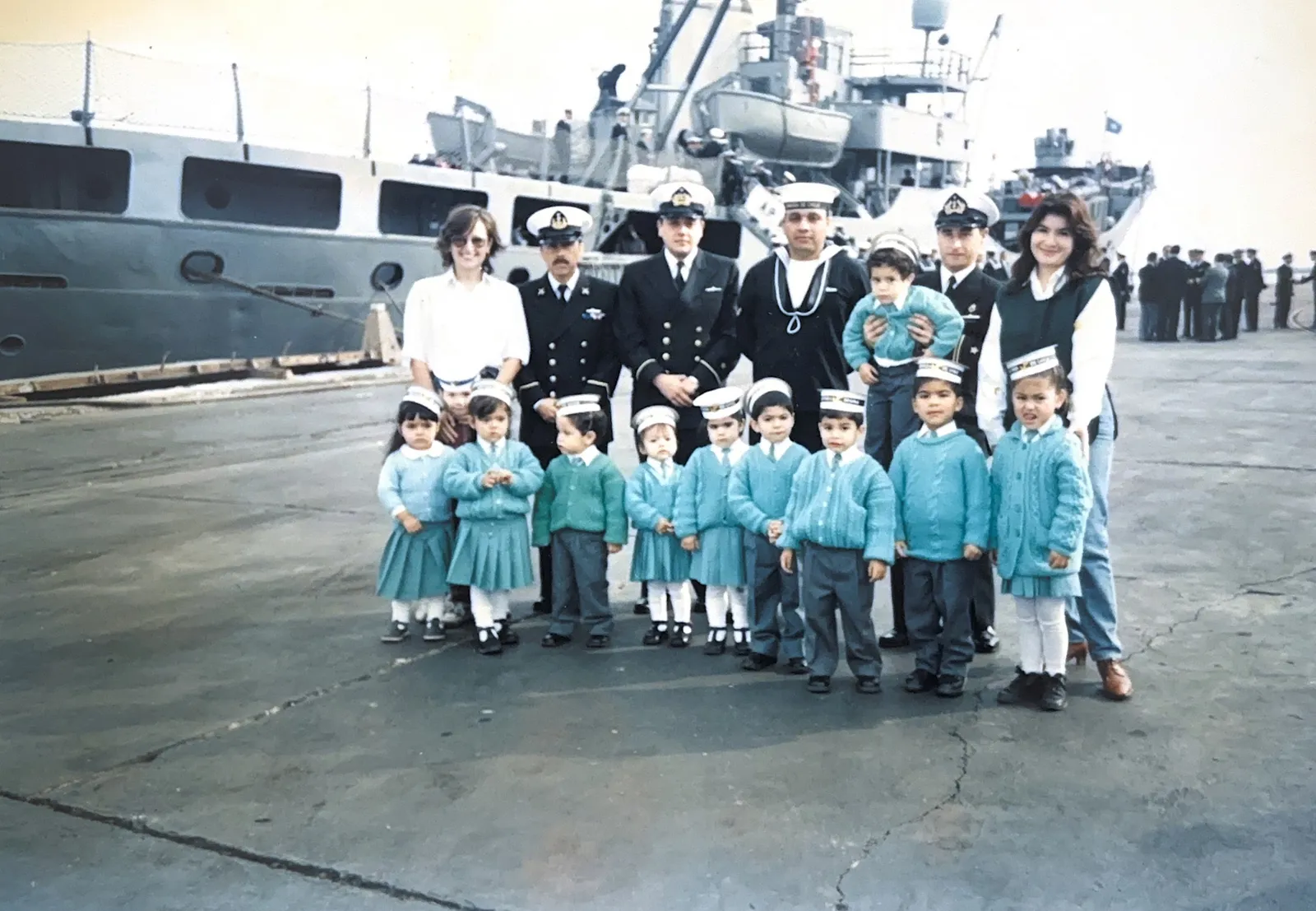 Niños en el Puerto de Antofagasta, 1996