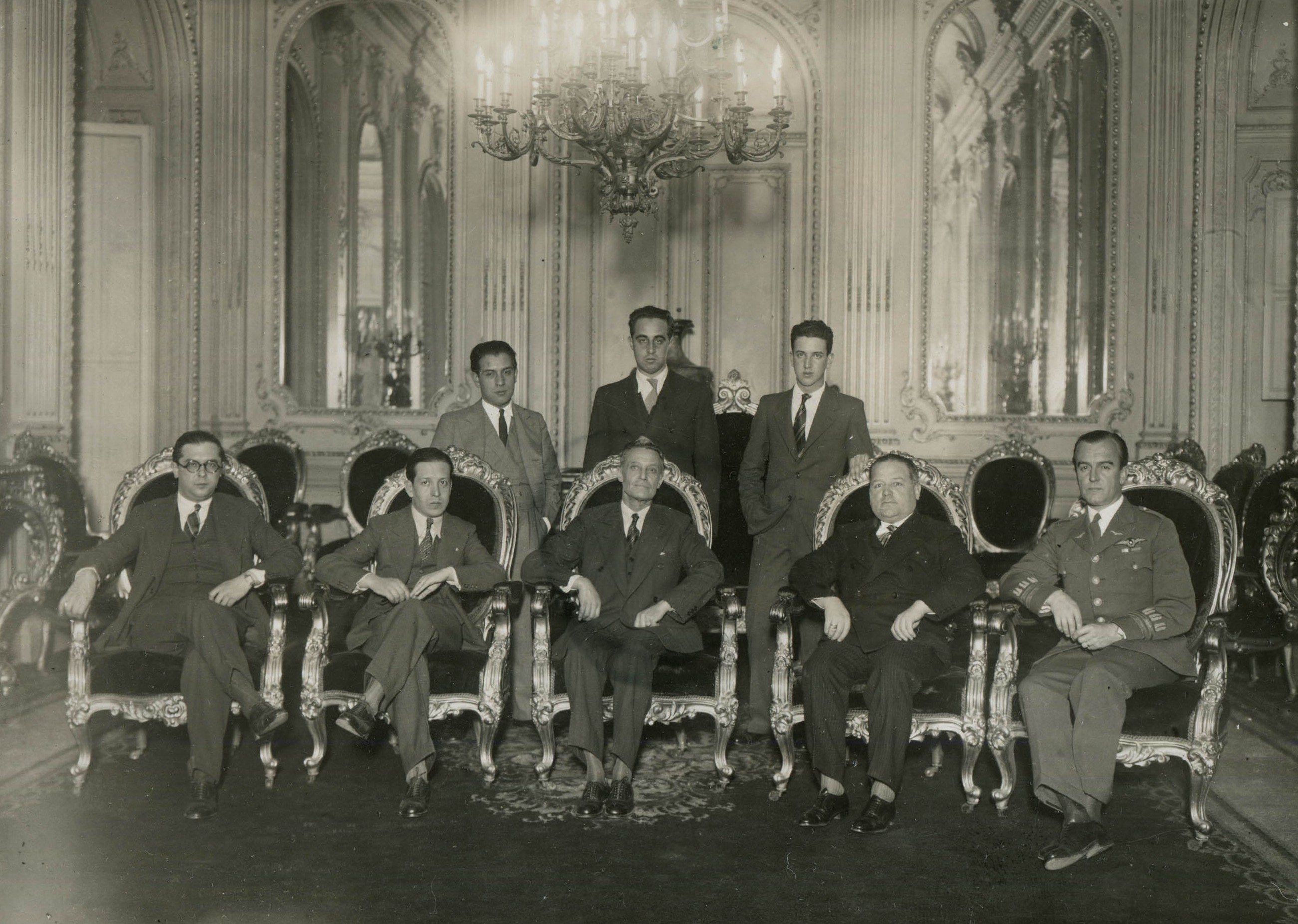 Vicepresidencia y Edecanes, Noviembre 1931