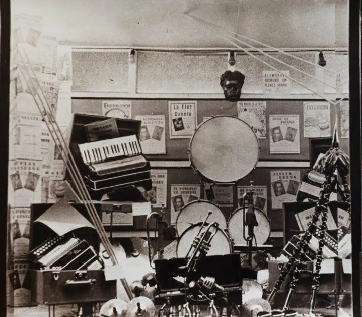 Vitrina de Casa Amarilla, ca. 1950