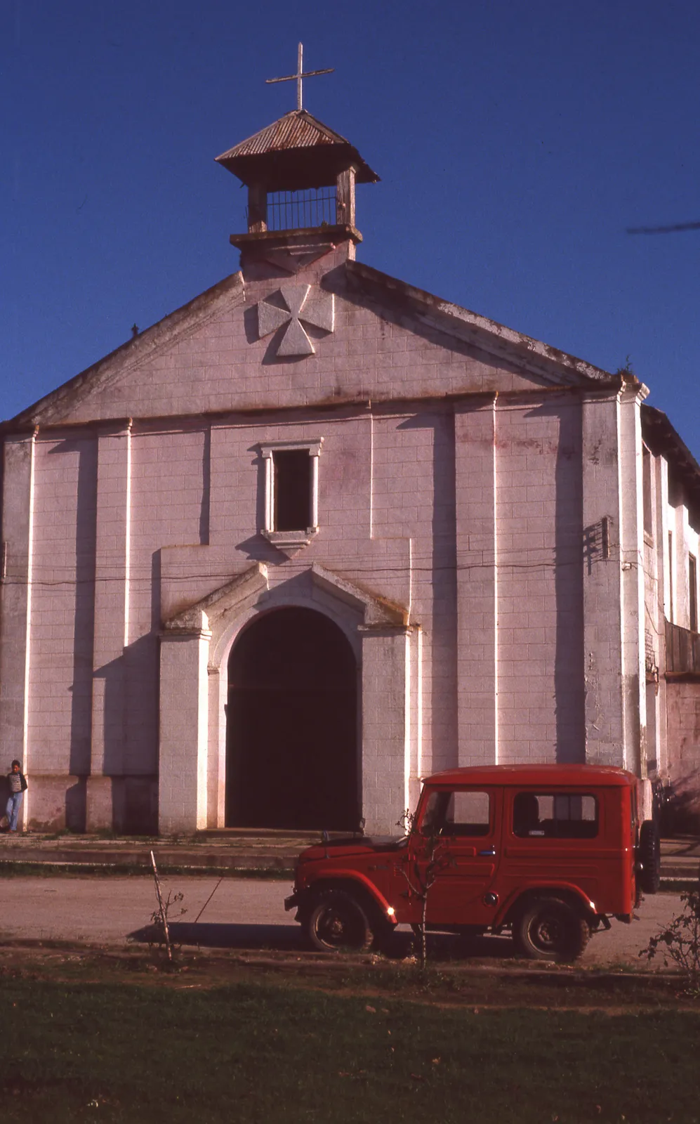 Iglesia Nuestra Señora del Rosario de Litueche, 1983