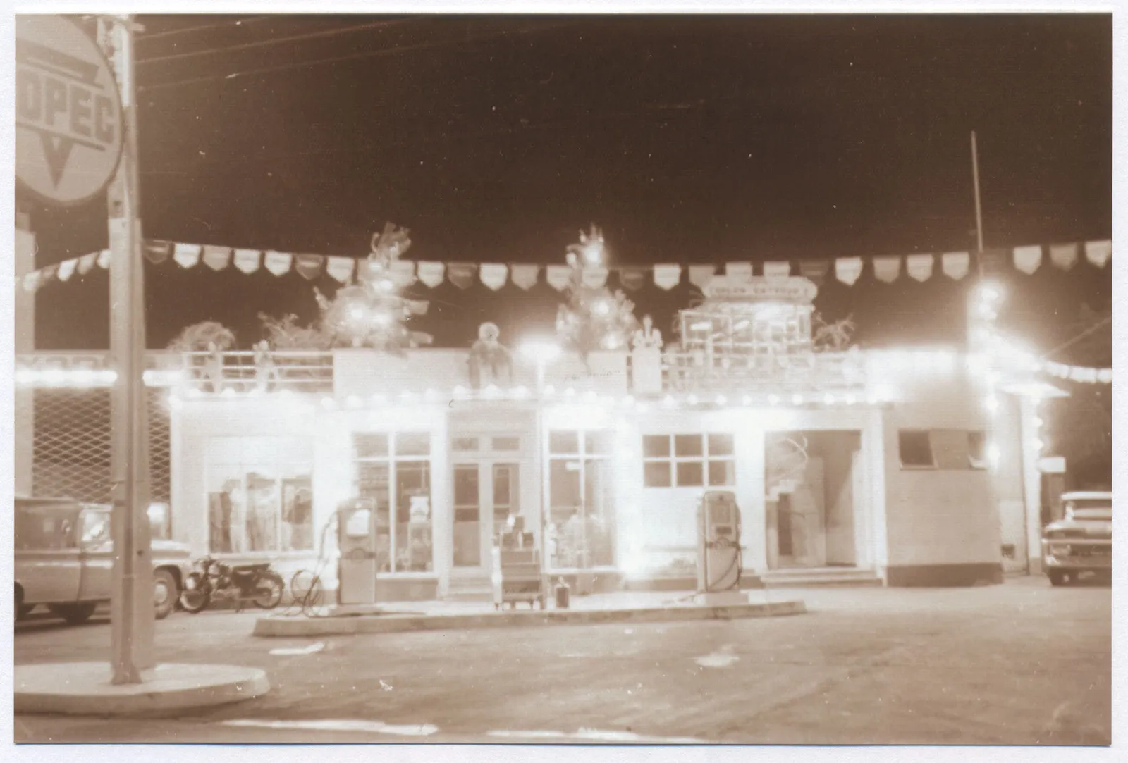 Estación de servicio Copec, Chillán, 1966