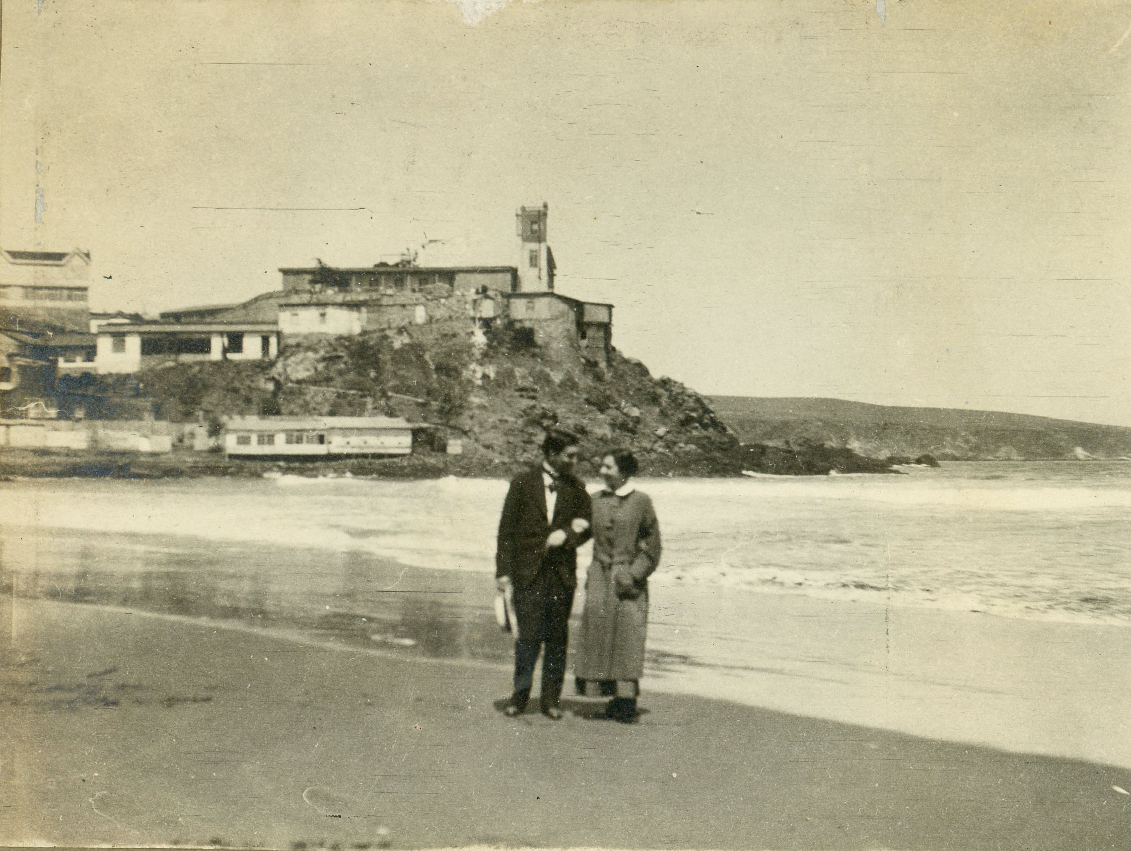 Pareja en Cartagena, Octubre, 1915