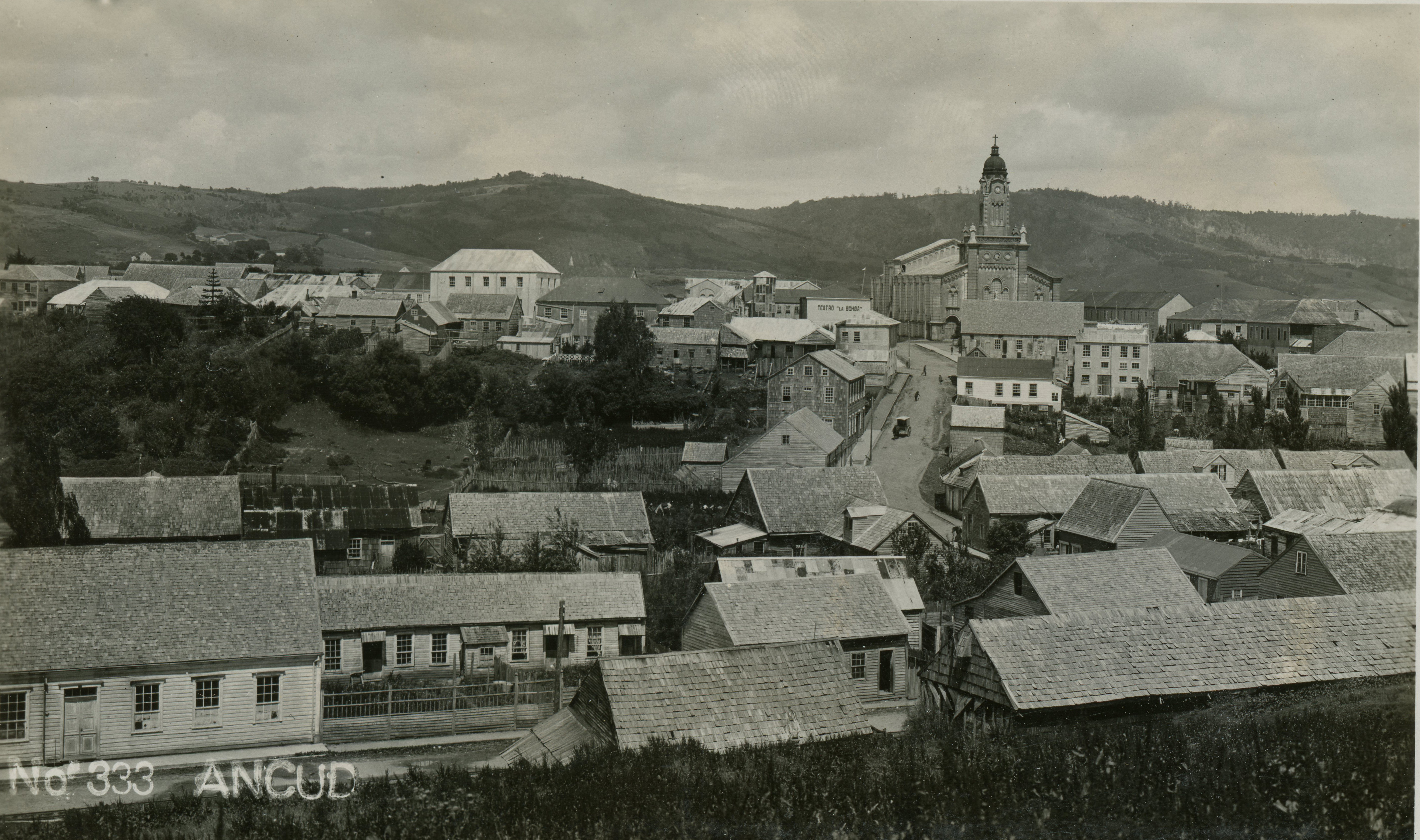 Vista de Ancud y su Catedral, Chiloé, ca. 1928