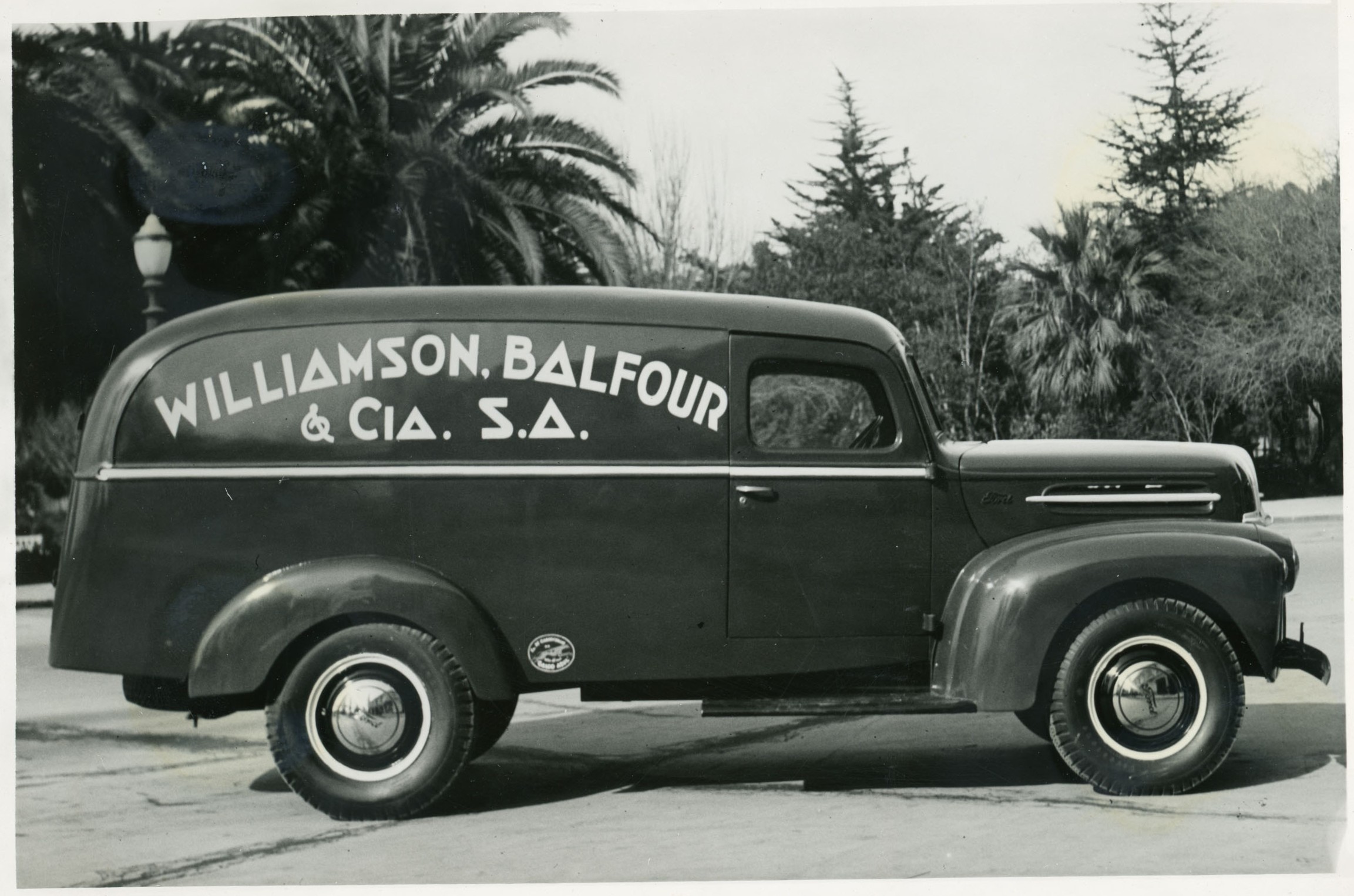 Automóvil de "Williamson Balfour & cia", Viña del Mar, ca. 1950