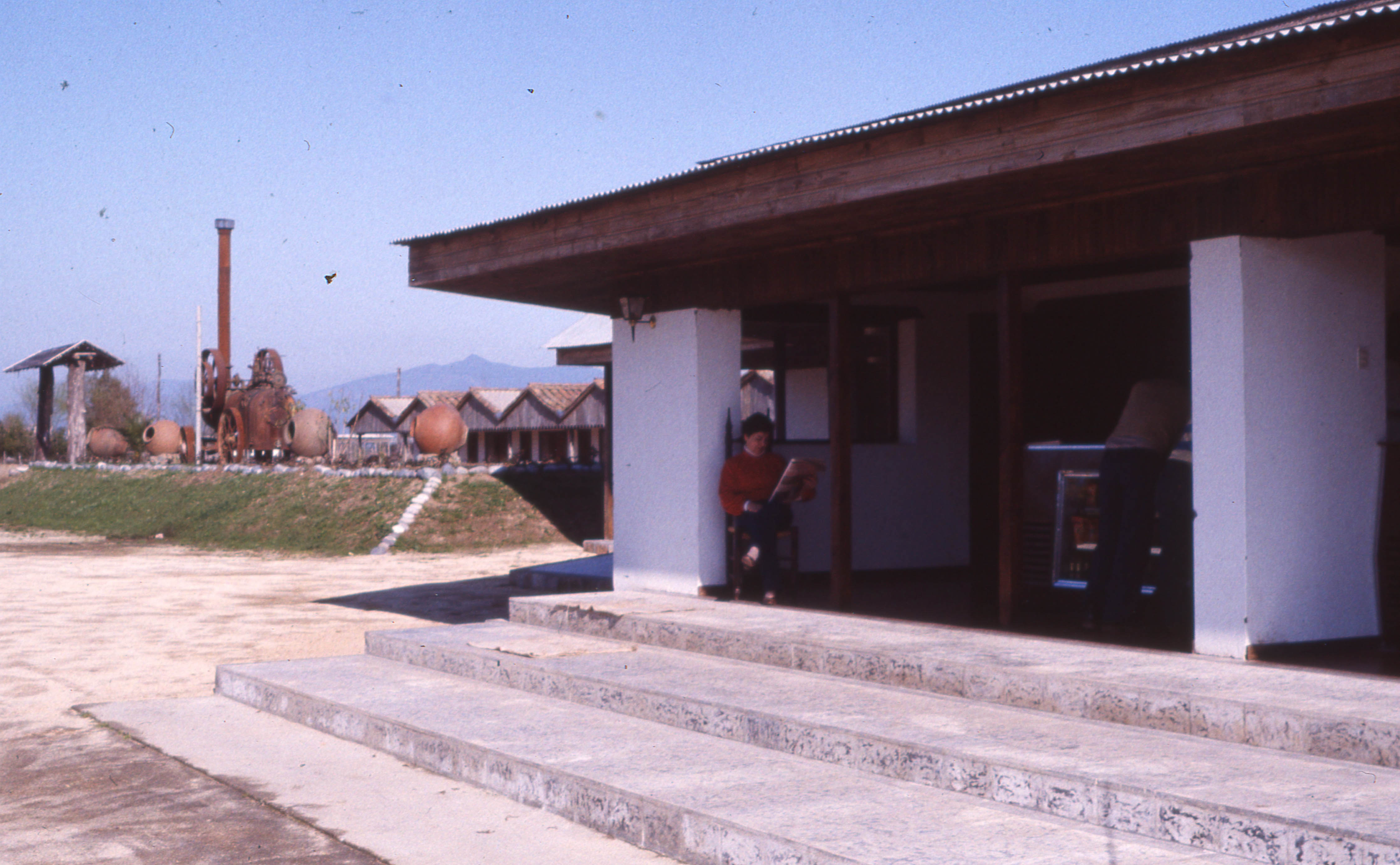 Hostería las Tinajas, 1983