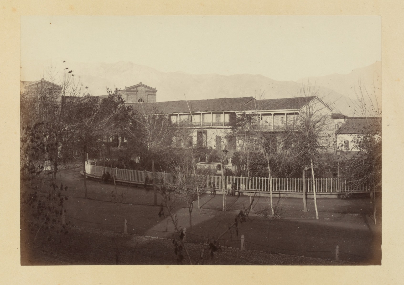 Jardin de la Cañada, Casa Central de la Universidad de Chile en construcción, 1868