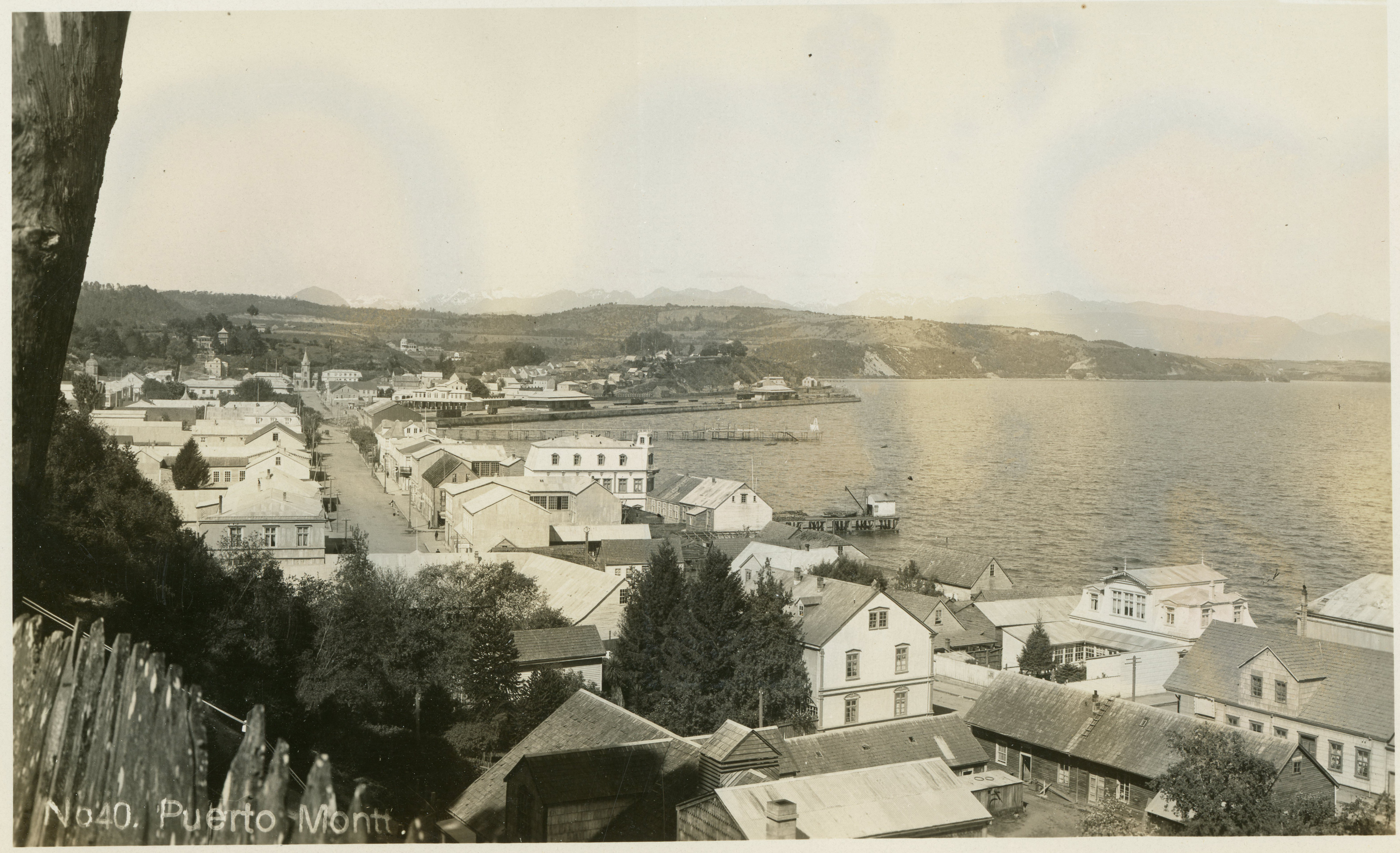 Vista de Puerto Montt, ca. 1928