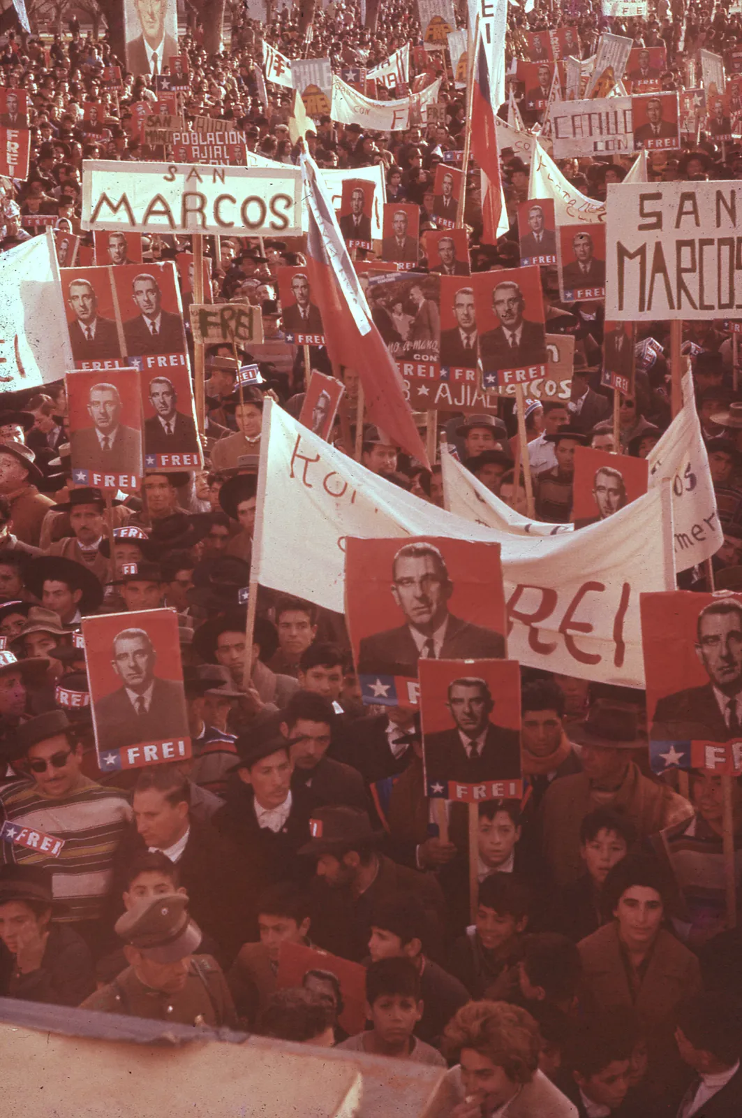 Marcha de la Patria Joven campaña presidencial Eduardo Frei Montalva, 1964