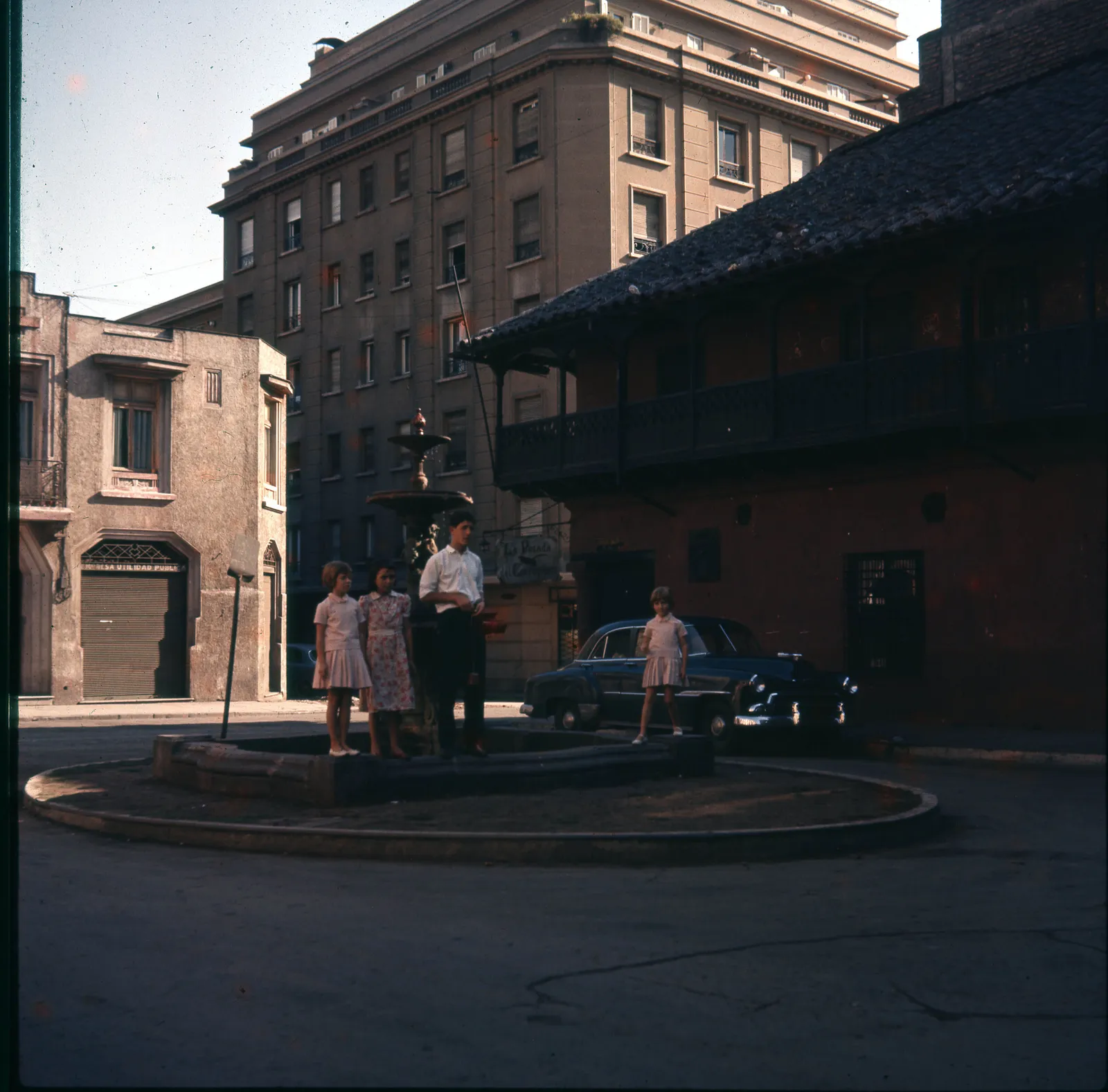 Plazoleta frente a la Posada del Corregidor, 1960