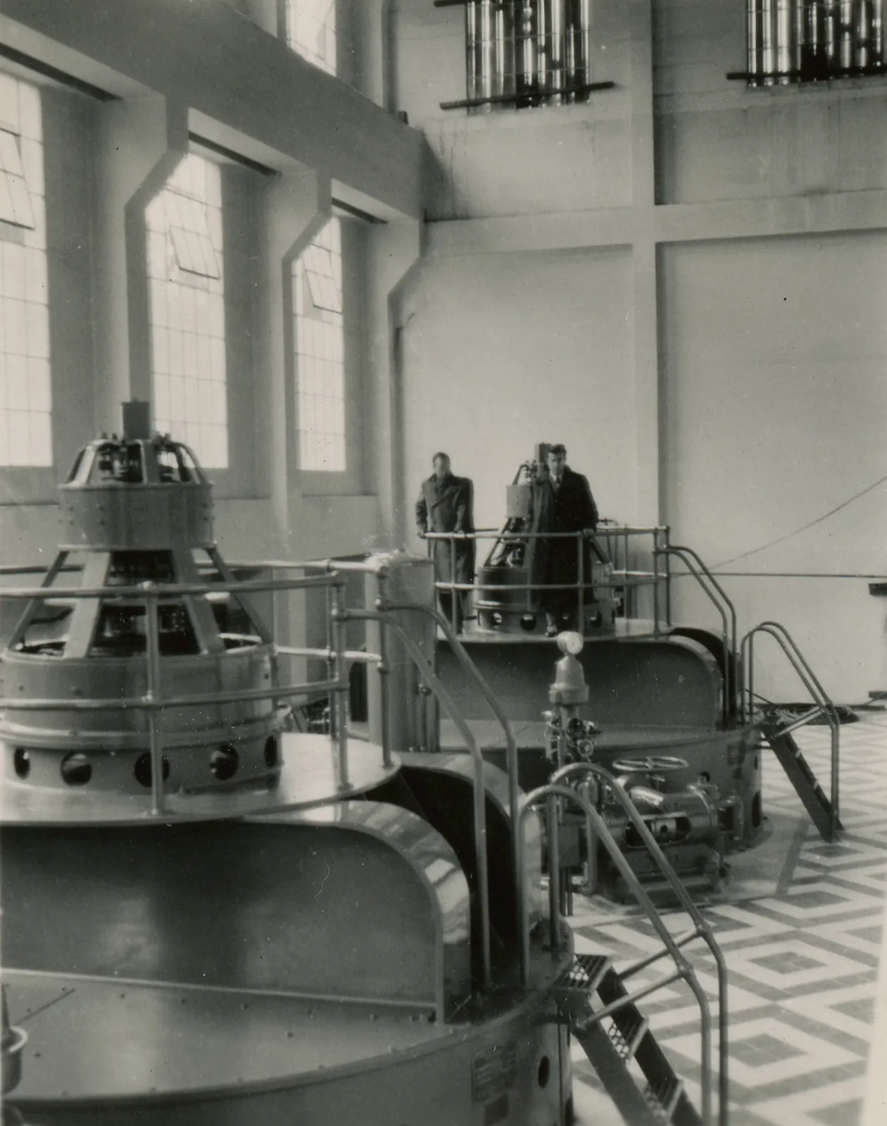 Central Hidroeléctrica Cipreses, 1949