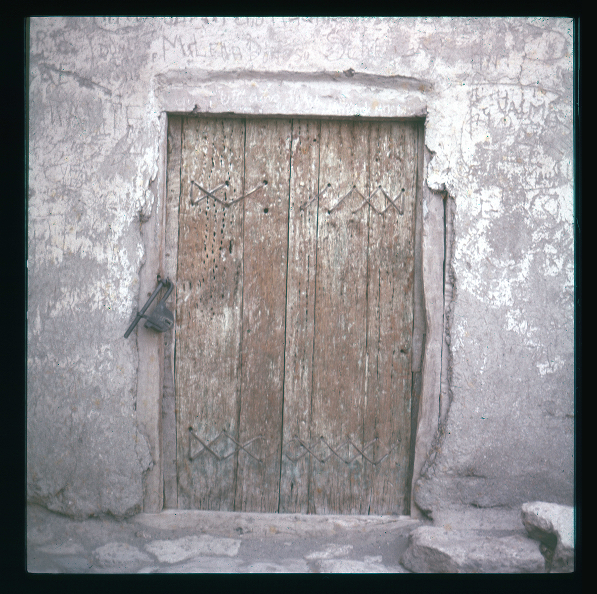 Puerta con candado, Chile, 1950 -1965