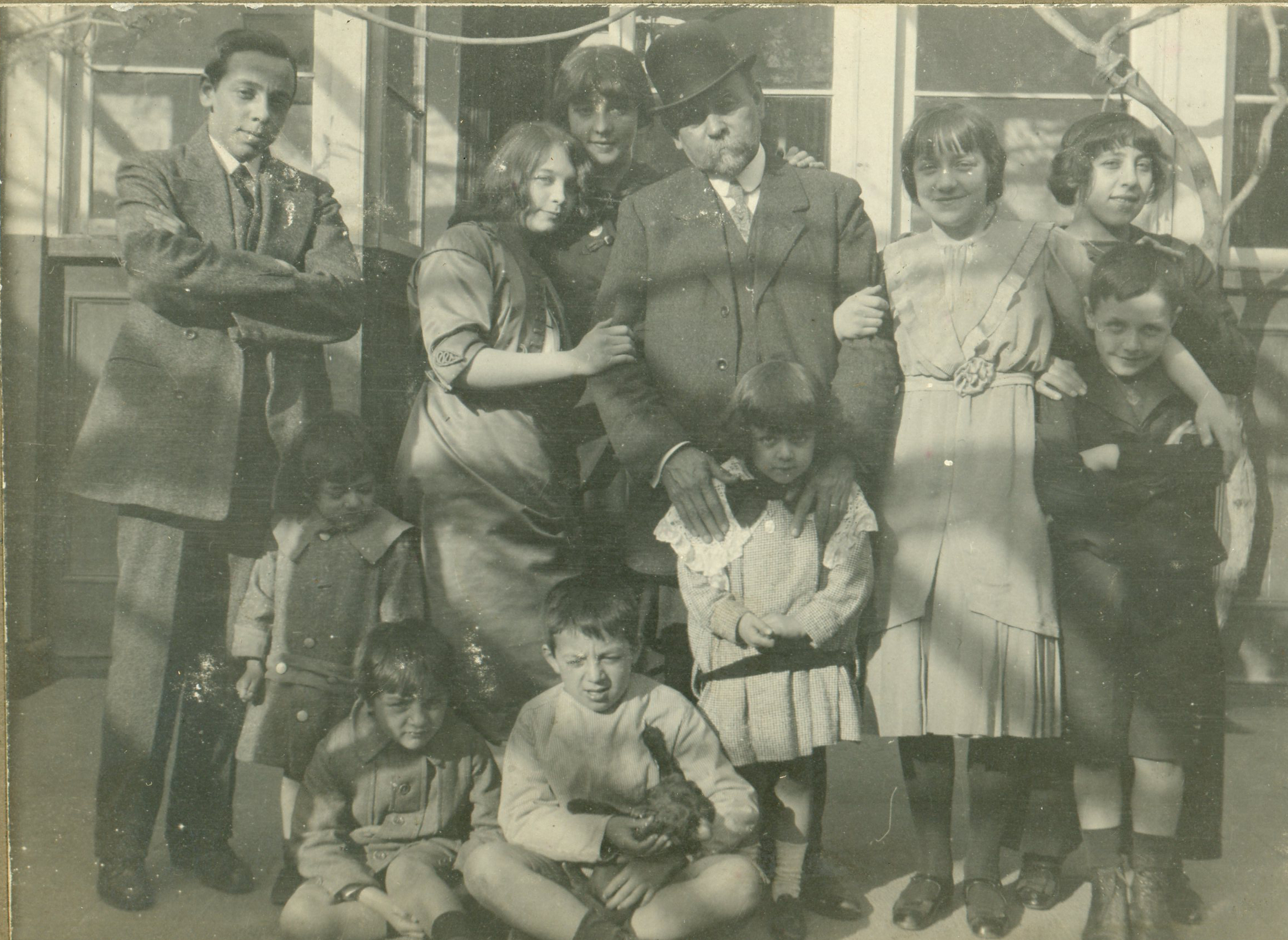 Familia en Santiago, Octubre, 1914