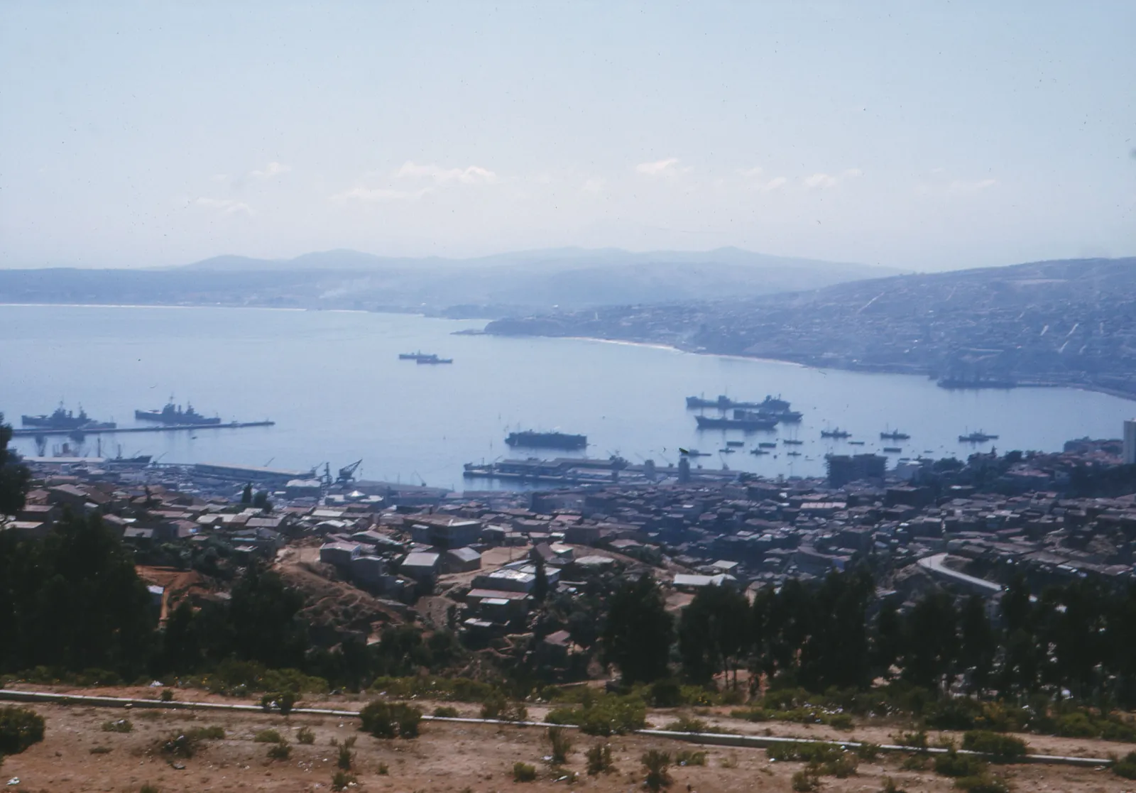 Vista de la Bahía de Valparaíso, 1965