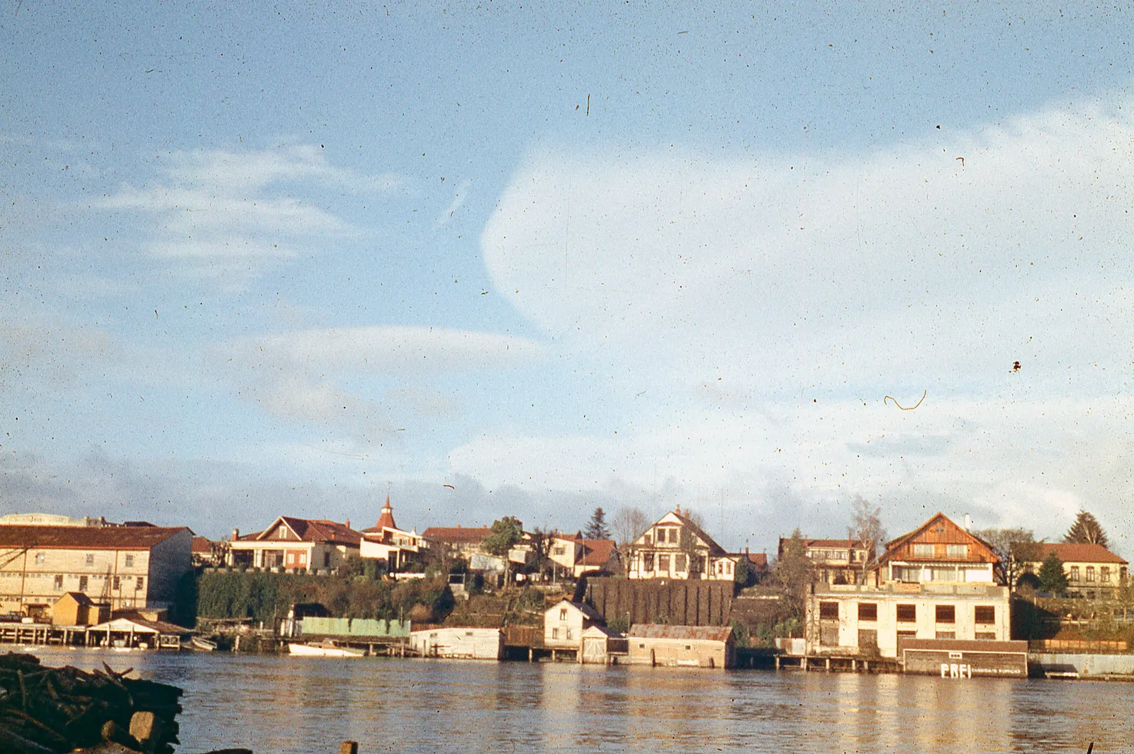 Valdivia desde Isla Teja, previo al terremoto, 1960