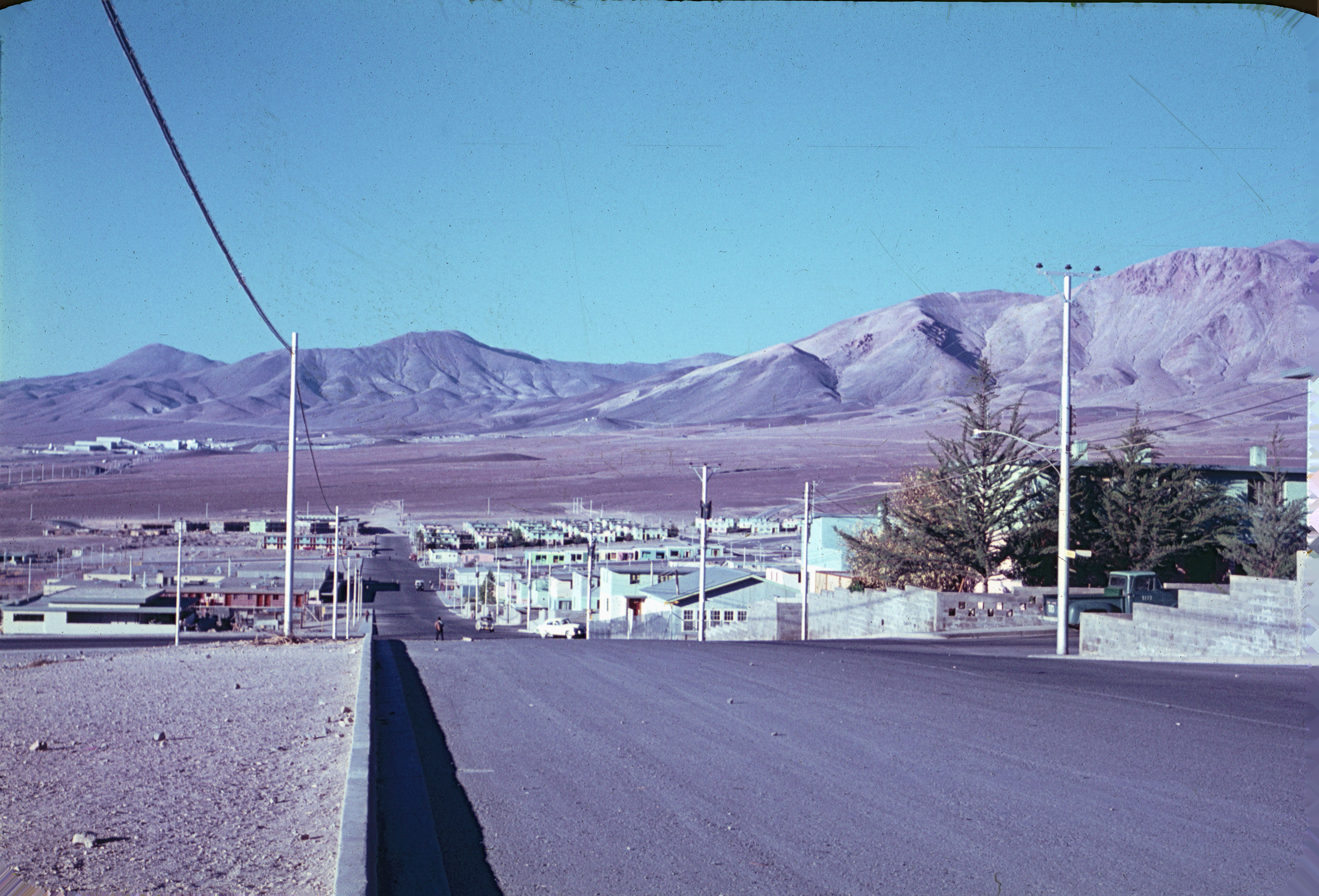Calle y vista de campamento El Salvador, 1964