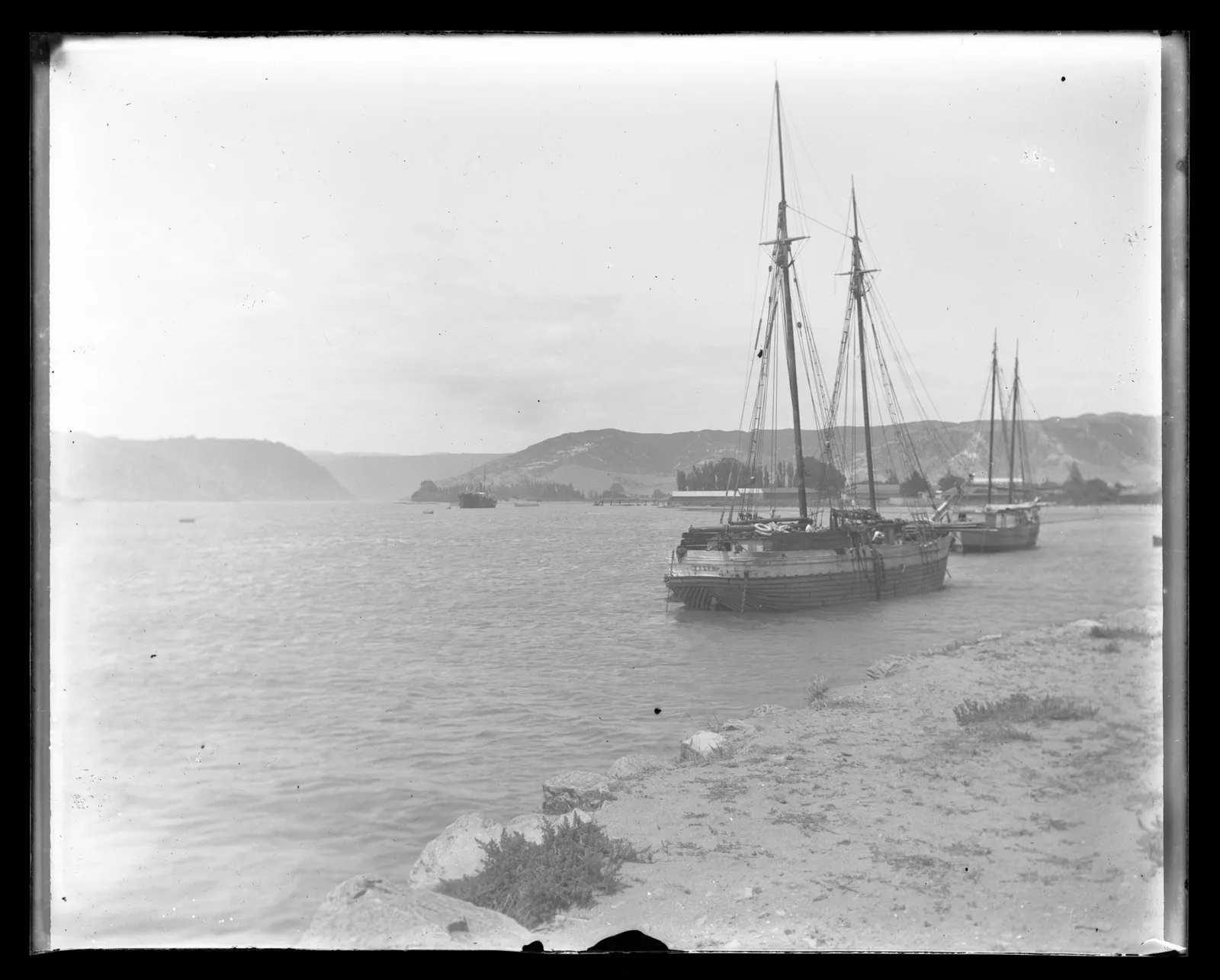 Barcos en la Bahía de Constitución, ca. 1903