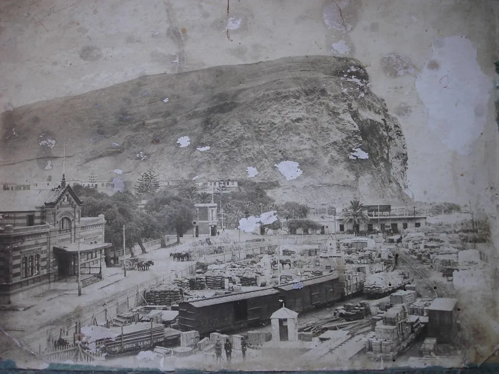 Patio edificio Aduana, Arica, ca. 1910