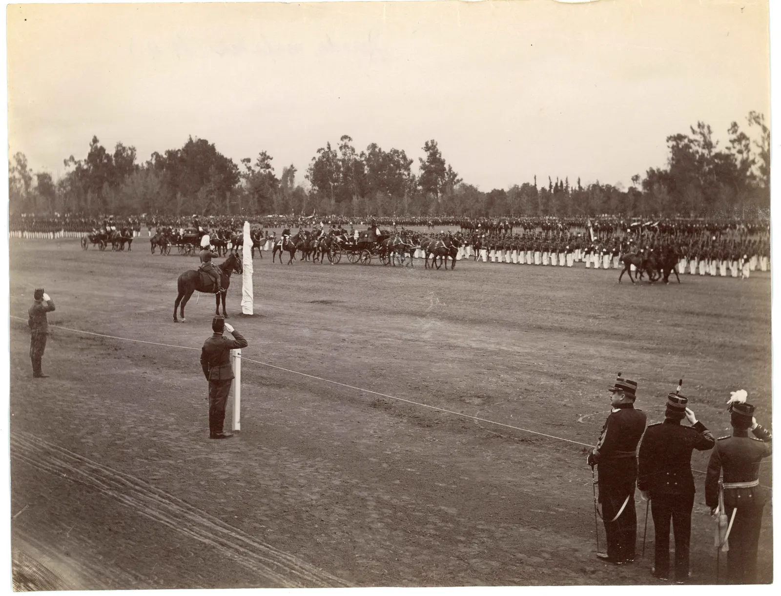 Tropas en Parada Militar, Parque Cousiño, ca. 1904